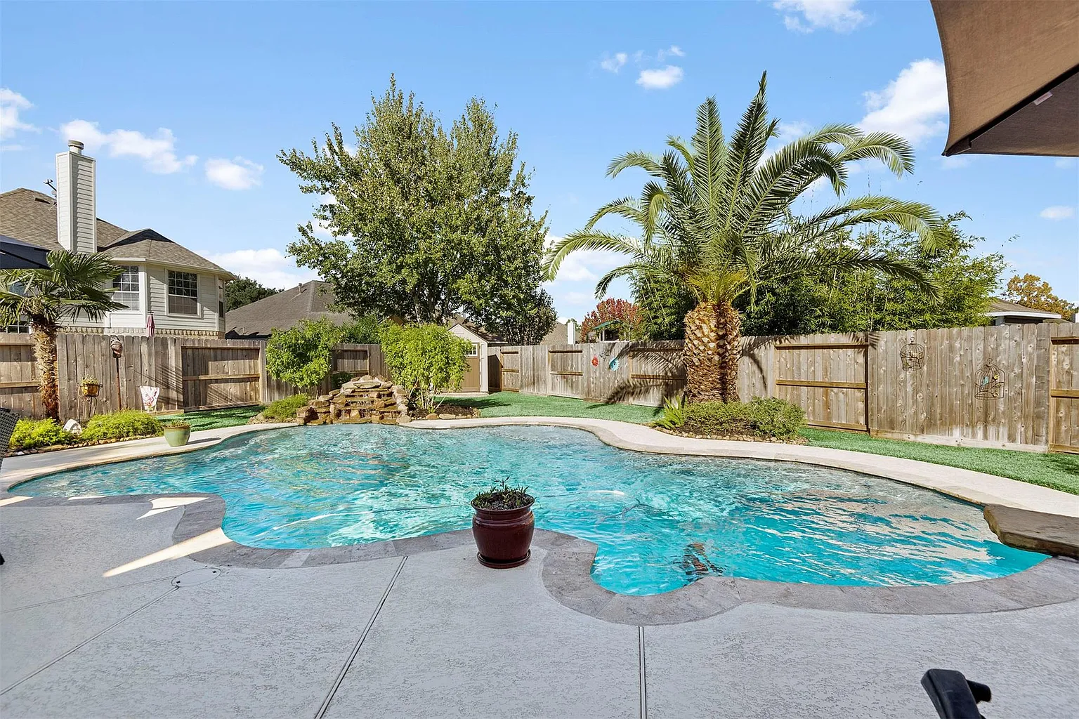 One time deep pool cleaning in Spring, TX