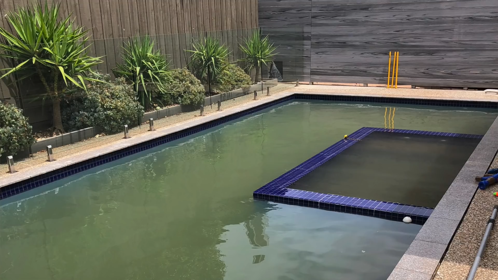5 Reasons Pools Turn Green After Heavy Rain in Spring TX