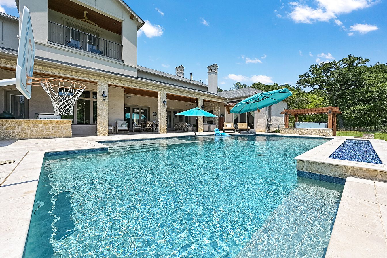 pool service spring